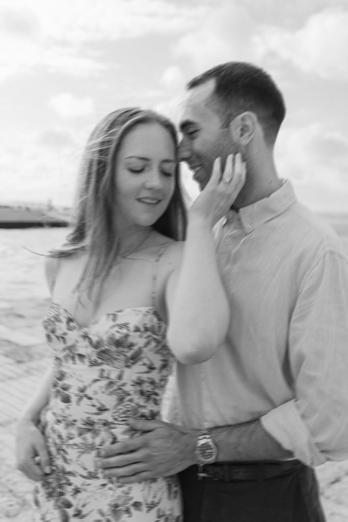 romantic honey moon photoshoot lisbon